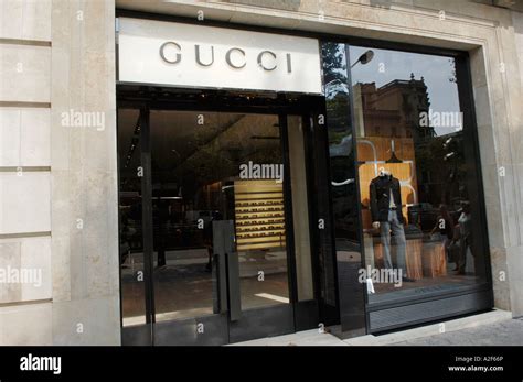 gucci store in barcelona